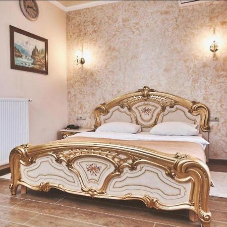 Готель Ангел на Великій Кільцевій Sofiivska Borshchahivka Екстер'єр фото
