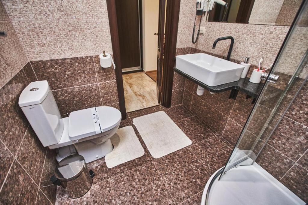 Готель Ангел на Великій Кільцевій Sofiivska Borshchahivka Екстер'єр фото